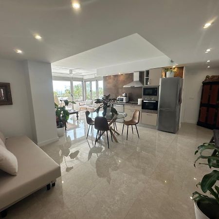 Penthouse Puerta De Pedregalejo Apartamento Málaga Exterior foto